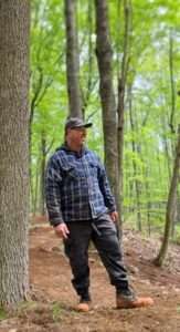 Shanty Paré dans la Forêt Drummond