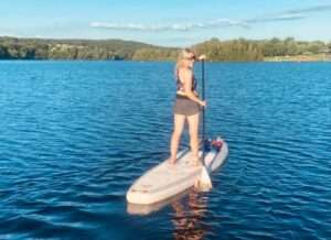 Stéphanie St-Pierre en paddleboard
